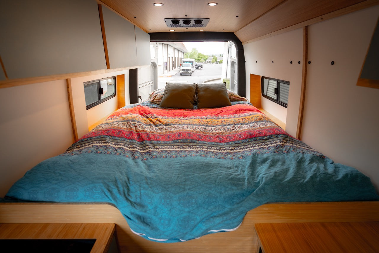 The Adventurebumss Shop Van