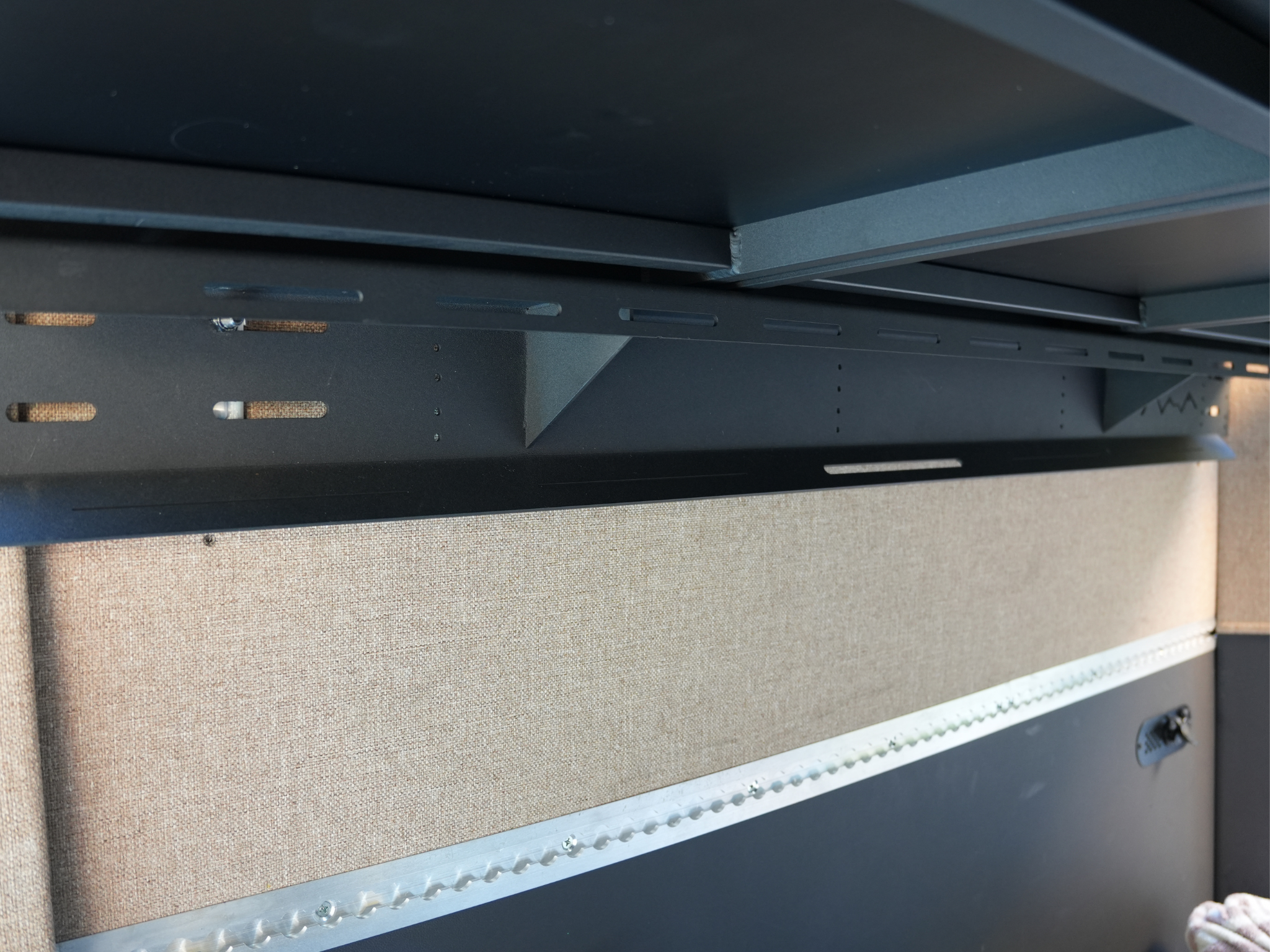 SPRINTER VAN PLATFORM BED SYSTEM